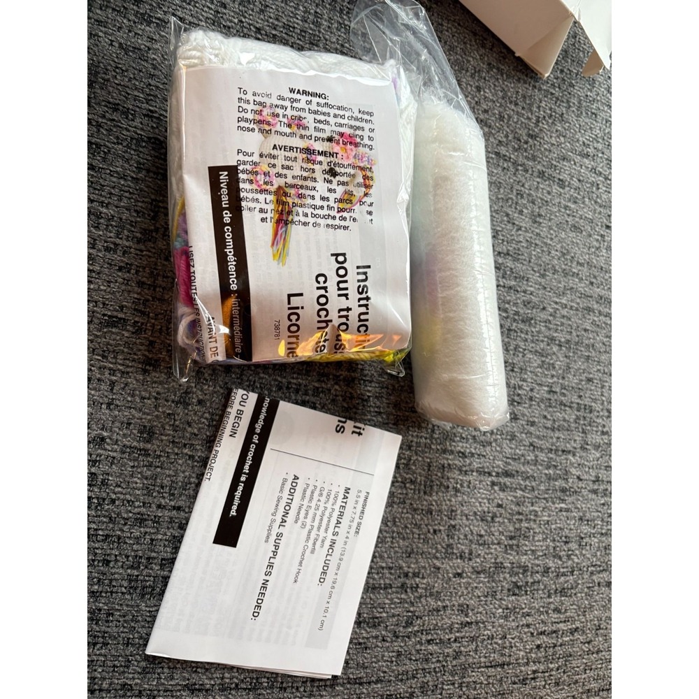 Loops & Threads Unicorn Crochet Kit - Picture 3 of 4